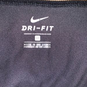 Nike Pants - Nike Dri-Fit Cropped Leggings Size 1X Pocket Nike Pants - Nike Dri-Fit Cropped Leggings Size 1X Pocket